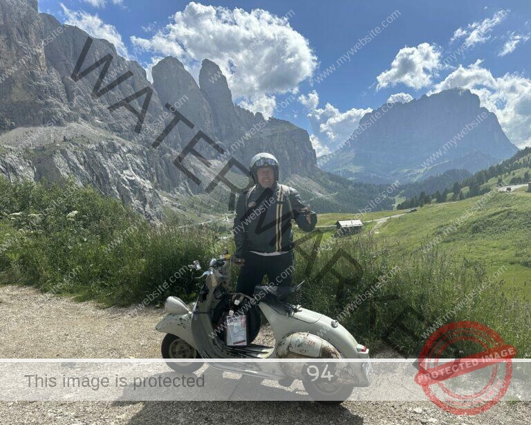 Olaf Just am Grödnerjochpass in den Dolomiten